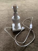 Witte tafellamp met E27 fitting, Ophalen, Gebruikt, Minder dan 30 watt, Gloeilamp