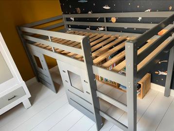 Halfhoogslaper, model Ties beschikbaar voor biedingen