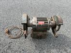 Te Koop : Slijpmachine Werkbank V.S.F Werkbankslijpmachine, Ophalen of Verzenden, Gebruikt, Werkbankslijpmachine