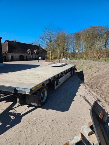 dieplader aanhanger machinetransporter landbouw wagen beschikbaar voor biedingen