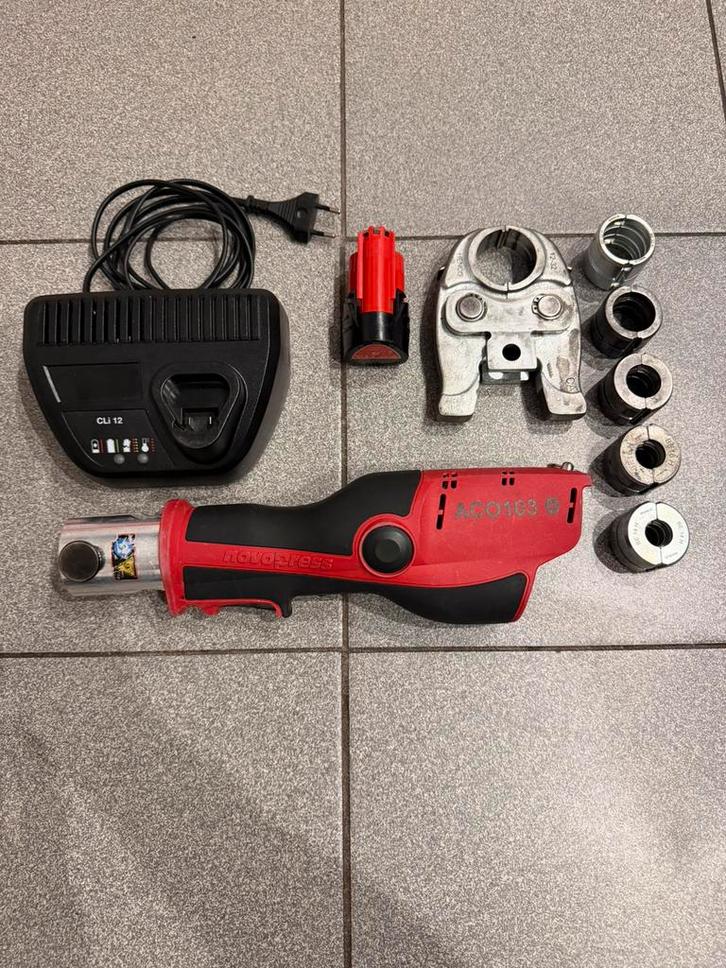 Novopress aco103 mini perstang th14-16-20-26-32 nette staat, Doe-het-zelf en Verbouw, Gereedschap | Handgereedschap, Zo goed als nieuw