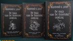 De Saga Van De Duistere Oorlog - Raymond E Feist - Luitin, Ophalen of Verzenden, Gelezen