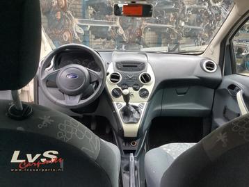 Airbag set + dashboard van een Ford KA beschikbaar voor biedingen