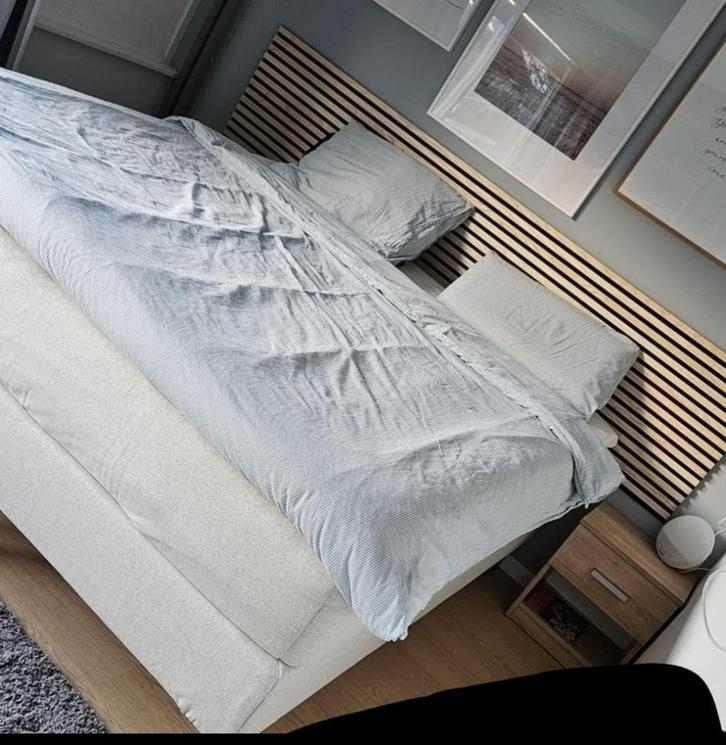 Boxspring 180x200, Huis en Inrichting, Slaapkamer | Boxsprings, Zo goed als nieuw, 180 cm, 200 cm, Tweepersoons, Beige, Ophalen