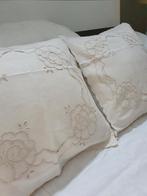 2 Kussenhoezen met Kant - Romantische Sfeer, Ophalen of Verzenden, Nieuw, Beige, Vierkant