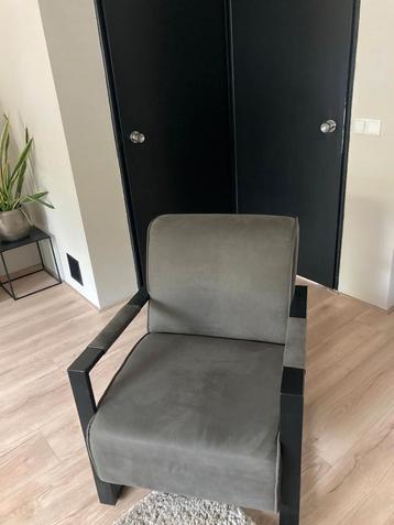 Donkergrijze Fauteuil - Rookvrij! beschikbaar voor biedingen