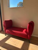 Rode vintage bank, Huis en Inrichting, Banken | Sofa's en Chaises Longues, Ophalen, Gebruikt, 150 tot 200 cm, Tweepersoons