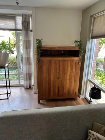 TV / servies kast Teak beschikbaar voor biedingen