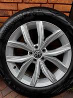 VW Velg met Continental Band - 18 inch, Auto-onderdelen, Banden en Velgen, 18 inch, Gebruikt, Banden en Velgen, Ophalen of Verzenden