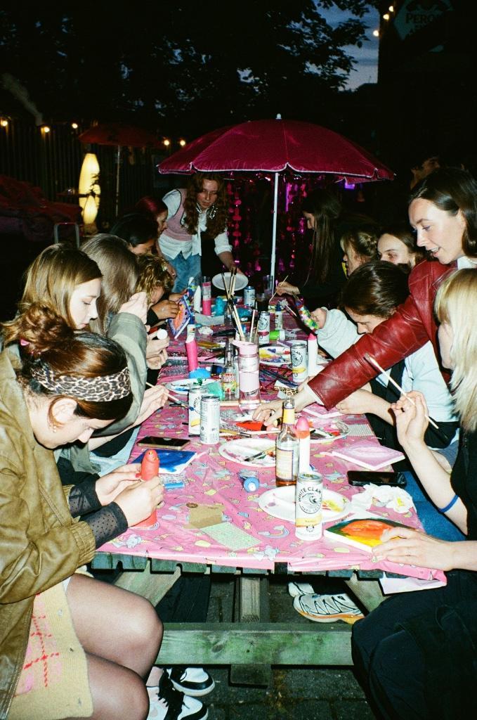 HELP! jongerenproject Loslippig aan een OPSLAG!, Zakelijke goederen, Kantoor en Winkelinrichting | Magazijn, Stelling en Opslag