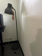 Staande lamp IKEA, Huis en Inrichting, Lampen | Vloerlampen, Ophalen of Verzenden, Zo goed als nieuw