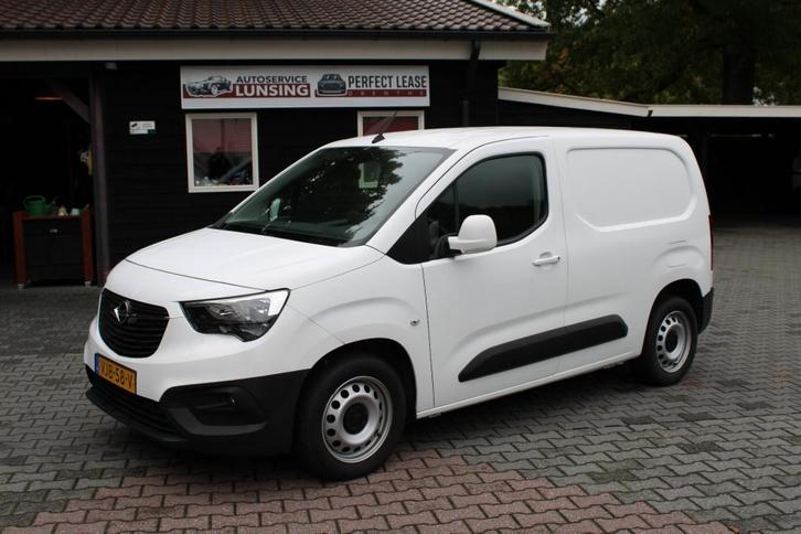 Opel COMBO 1.5D L1H1 EDITION 130PK AUTOMAAT Navi PDC Carplay, Auto's, Bestelauto's, Bedrijf, ABS, Airbags, Airconditioning, Alarm