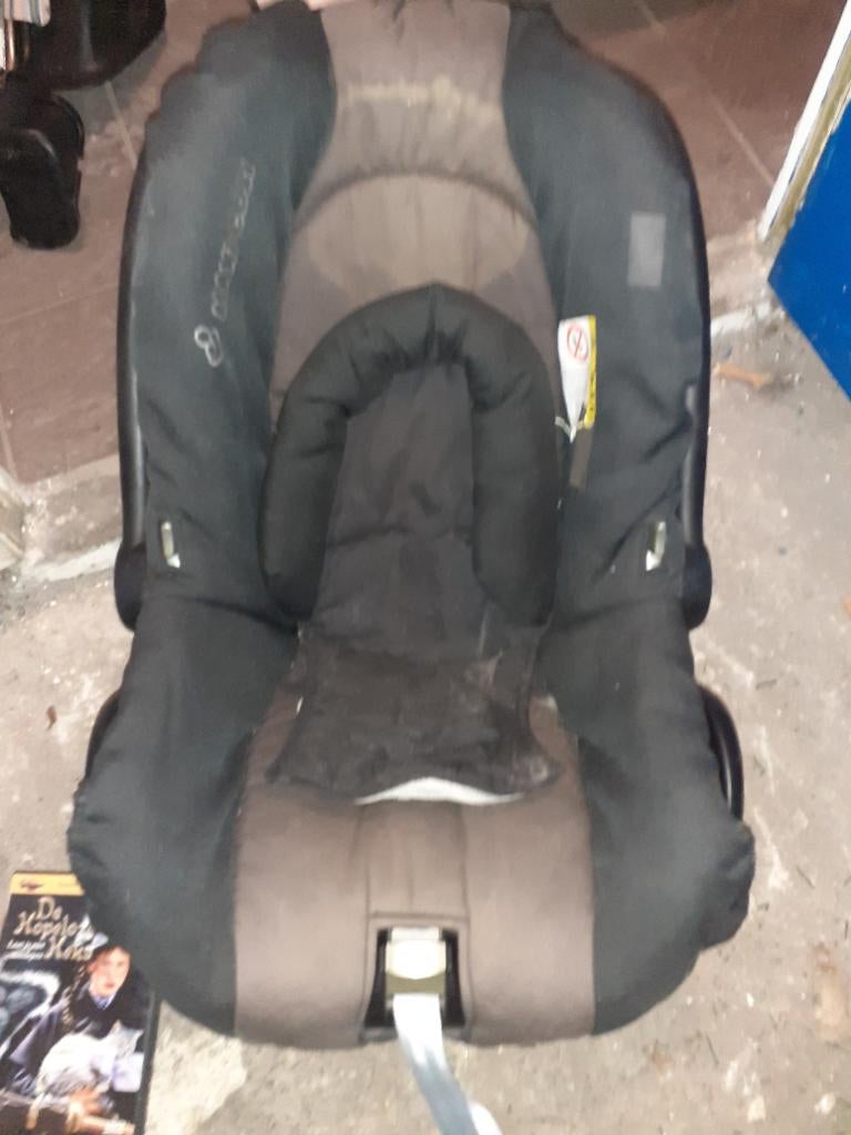 Autostoeltje, 0 t/m 18 kg, Ophalen, Overige merken, Gebruikt