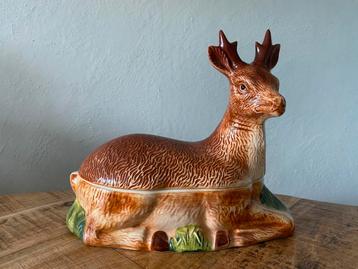 Franse brocante terinne pateschaal hert Michel Caugant beschikbaar voor biedingen