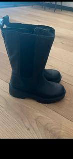 Uggs zwart leer model Holzer maat 36, Nieuw, Ophalen of Verzenden, Hoge laarzen, Zwart