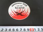 sticker Zwaluwen 1930 uit de brand, Ophalen, Zo goed als nieuw, Bedrijf of Vereniging