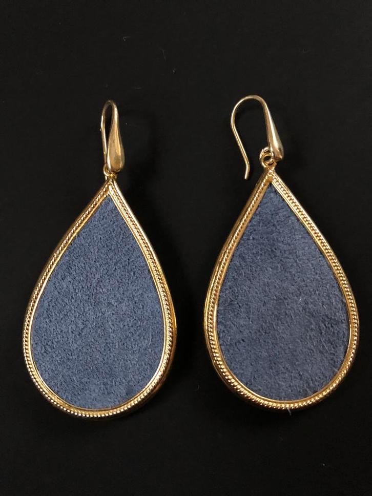 Close To Zen oorbellen, Sieraden, Tassen en Uiterlijk, Oorbellen, Nieuw, Hangers, Overige materialen, Blauw, Ophalen of Verzenden