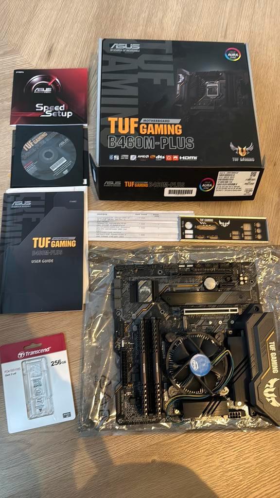 Intel core i3, cooler, Asus TUFgaming, 256gb NVMe, 2x8gb ram, Computers en Software, Moederborden, Zo goed als nieuw, Intel, DDR4