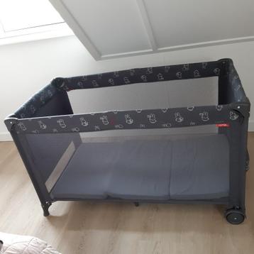 Z.g.a.n. kinder (reis) bedje Nijntje, kleur grijs met wit. beschikbaar voor biedingen