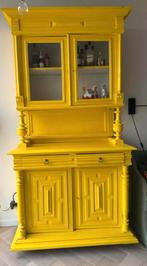 Antieke Buffetkast, blikvanger met prachtig houtsnijwerk, Ophalen