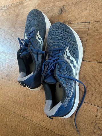 Saucony hardloopschoenen gebruikt maat 46 beschikbaar voor biedingen