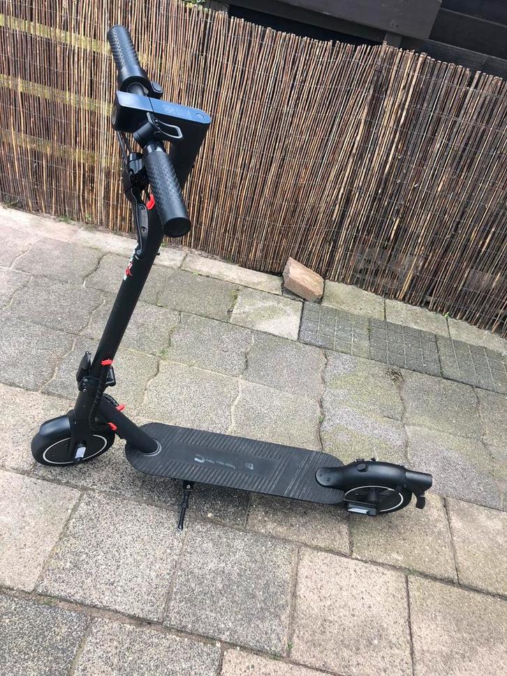 URBMOB F9PLUS 920 KICKSCOOTER, Fietsen en Brommers, Steps, Zo goed als nieuw, Gewone step, Ophalen