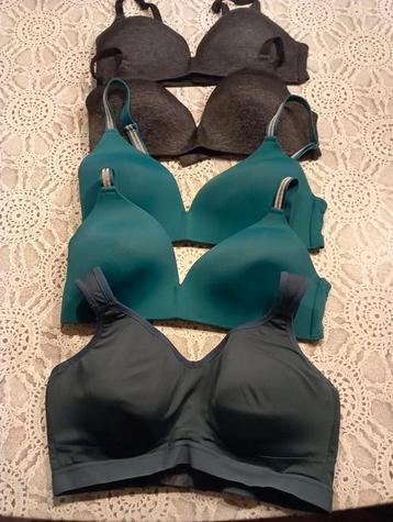 4x t-shirt bh's + 1x sport bh, Hema, mt 80b beschikbaar voor biedingen