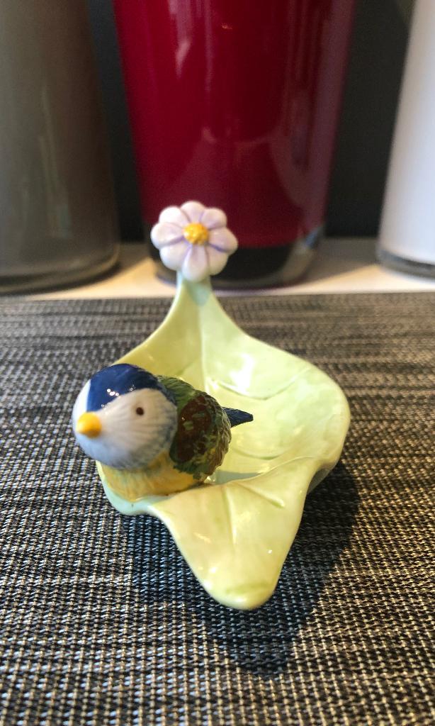 Villeroy & Boch blad met vogel, Diversen, Pasen, Nieuw, Ophalen of Verzenden