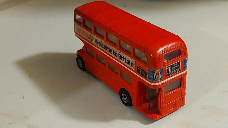 CORGI Rode Dubbeldekker Bus 'Welcome to Britain', Antiek en Kunst, Antiek | Speelgoed, Ophalen of Verzenden