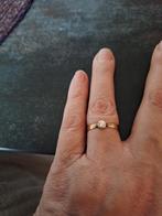 14K Gouden Vintage Trouwring met Steen, Gebruikt, Ophalen of Verzenden, 17 tot 18, Dame of Heer