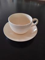 Wedgwood Queen's Ware Kop en Schotel - Plain Ivory, Gebruikt, Ophalen of Verzenden, Wedgwood, Kop(pen) en/of Schotel(s)