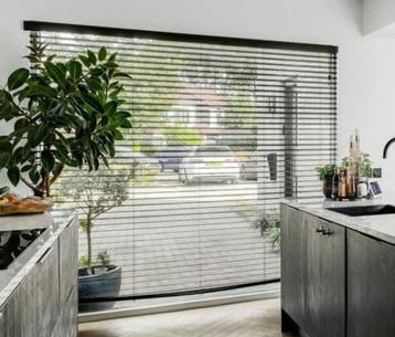 Zwarte houten jaloezieën shutters 50mm | maatwerk | 1 set beschikbaar voor biedingen