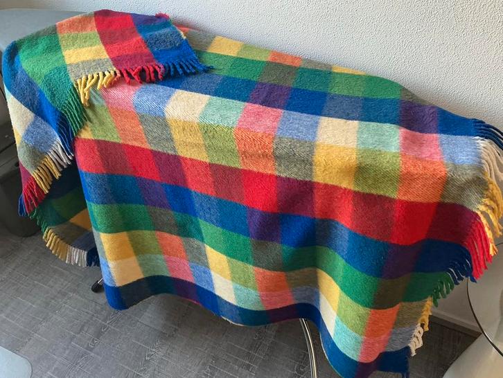 Design plaid - IKEA, Huis en Inrichting, Woonaccessoires | Plaids en Woondekens, Zo goed als nieuw, Ophalen of Verzenden