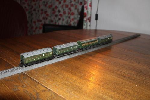 MARKLIN VIER COUPÉRIJTUIGEN, Hobby en Vrije tijd, Modeltreinen | H0, Gebruikt, Wagon, Wisselstroom, Märklin, Ophalen of Verzenden