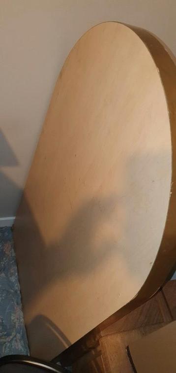 Bartafel zwaar eikenhout beschikbaar voor biedingen
