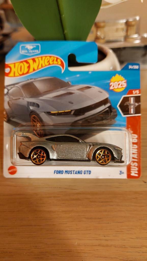 Hot Wheels Ford Mustang GTD - 2025, Hobby en Vrije tijd, Modelauto's | Overige schalen, Zo goed als nieuw, Auto, Ophalen of Verzenden