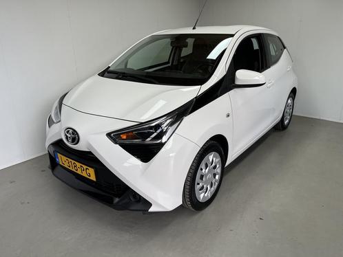 Toyota Aygo 1.0 VVT-i x-play NAP Camera DAB Apple Carplay, Auto's, Toyota, Bedrijf, Te koop, Aygo, ABS, Achteruitrijcamera, Airbags