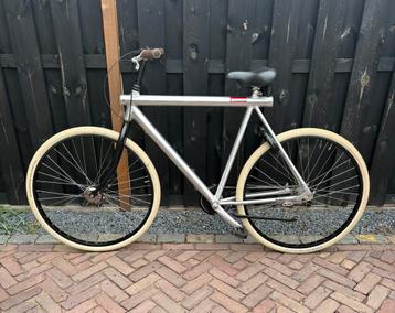 VanMoof No. 3, model M1 (28” en 3 versnellingen) beschikbaar voor biedingen