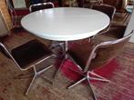 Vintage jaren 70 Pastoe ronde eettafel uitschuifbaar, Ophalen, Rond, Zo goed als nieuw, Vijf personen of meer