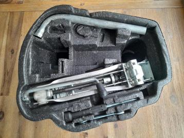 Krikset / Gereedschapset - AUDI A3/A4/A6 + VW Golf/PASSAT beschikbaar voor biedingen