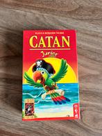 999 Games Catan Junior Compact - Piratenavontuur!, Drie of vier spelers, Ophalen of Verzenden, Zo goed als nieuw, Reisspel
