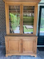 Kast met glas, Ophalen