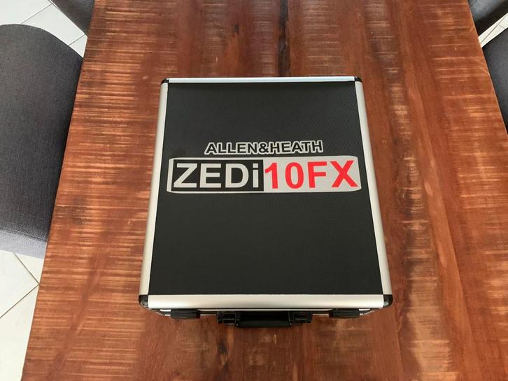 Allen & heath Zedi10FX  in splinternieuwe flightcase, Muziek en Instrumenten, Mengpanelen, Zo goed als nieuw, 20 kanalen of meer