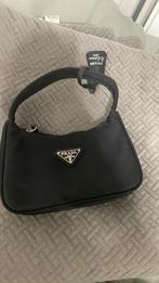Prada Re-Edition 2005 Schoudertas - Zwart, Ophalen, Zo goed als nieuw, Zwart, Schoudertasje