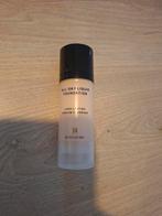 H&M All Day Liquid Foundation - Alabaster, Sieraden, Tassen en Uiterlijk, Uiterlijk | Cosmetica en Make-up, Ophalen of Verzenden