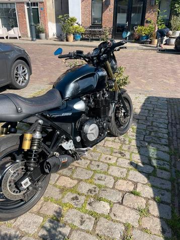 Yamaha XJR 1300, cafetacer.  beschikbaar voor biedingen