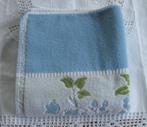 Vintage handdoek roosjes / nr.21, Ophalen of Verzenden, Zo goed als nieuw, Overige kleuren, Handdoek