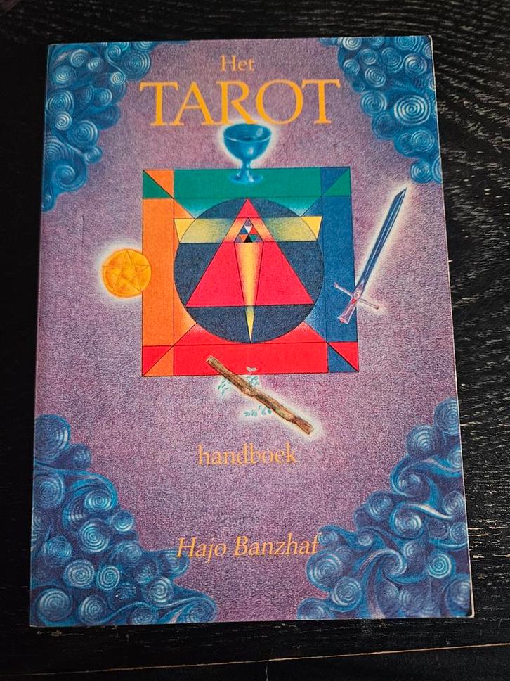 Het Tarot Handboek - Hajo Banzhaf, Boeken, Esoterie en Spiritualiteit, Gelezen, Instructieboek, Tarot of Kaarten leggen, Ophalen of Verzenden