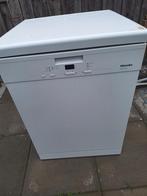 Miele vaatwasser, Witgoed en Apparatuur, Vaatwasmachines, Ophalen, Zo goed als nieuw, Minder dan 85 cm
