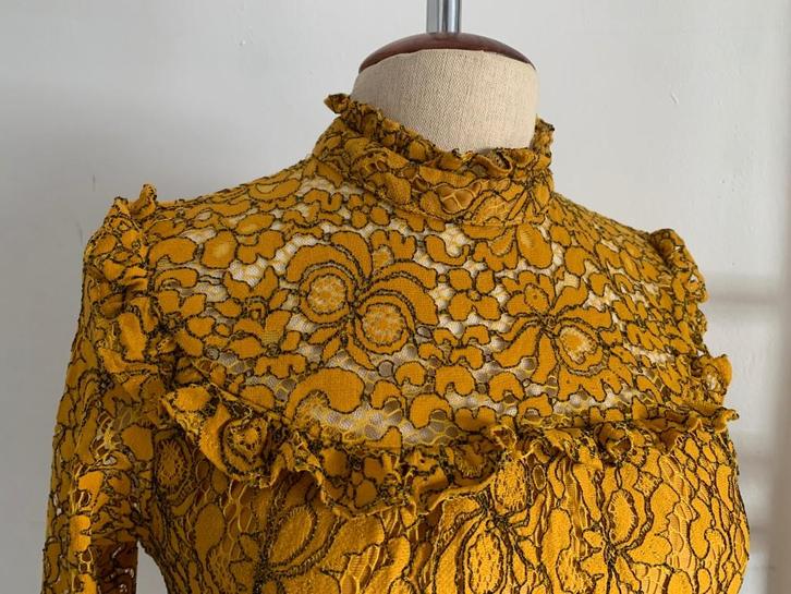 Lili&Lala kante kol trui oker geel zwart S/36, Kleding | Dames, Truien en Vesten, Zo goed als nieuw, Maat 36 (S), Geel, Ophalen of Verzenden